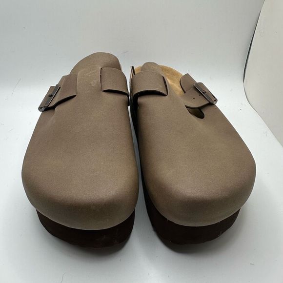 CUSHIONAIRE Women's Cork Footbed Platform Clog 8 BROWN - Picture 2 of 7